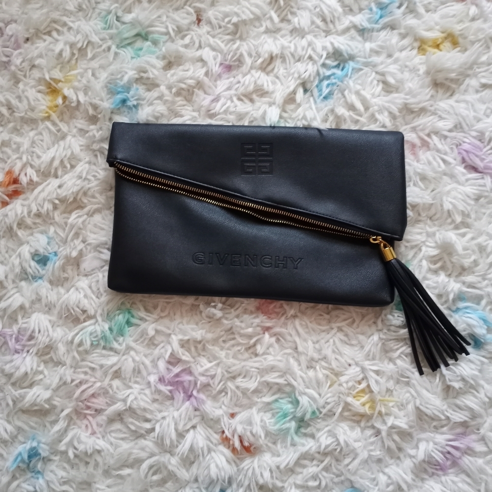 Givenchy vip crossbody